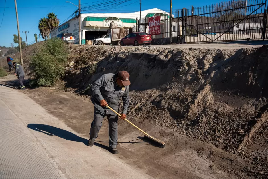 Acciones de limpieza en distintas colonias de Tijuana