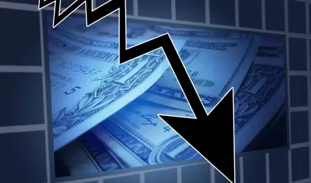HR Ratings revis� a la baja la calificaci�n soberana de M�xico