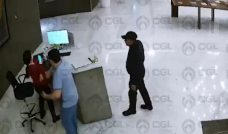 Agresor de recepcionista.