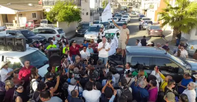 Se registra Jes�s Garc�a Castro como aspirante a coordinador de la defensa de la