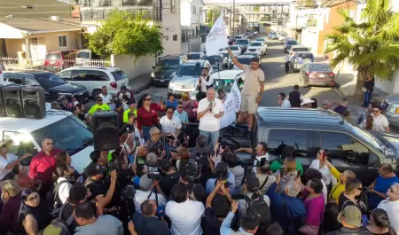 Se registra Jes�s Garc�a Castro como aspirante a coordinador de la defensa de la
