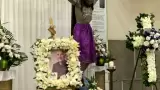 Sacerdote muere aplastado por cruz de madera