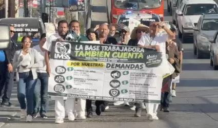Trabajadores del IMSS marcharon en Tijuana