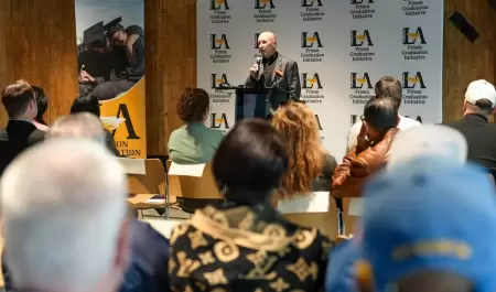 Inicia primera generaci�n de estudiantes de Cal State LA que cursar� licenciatur