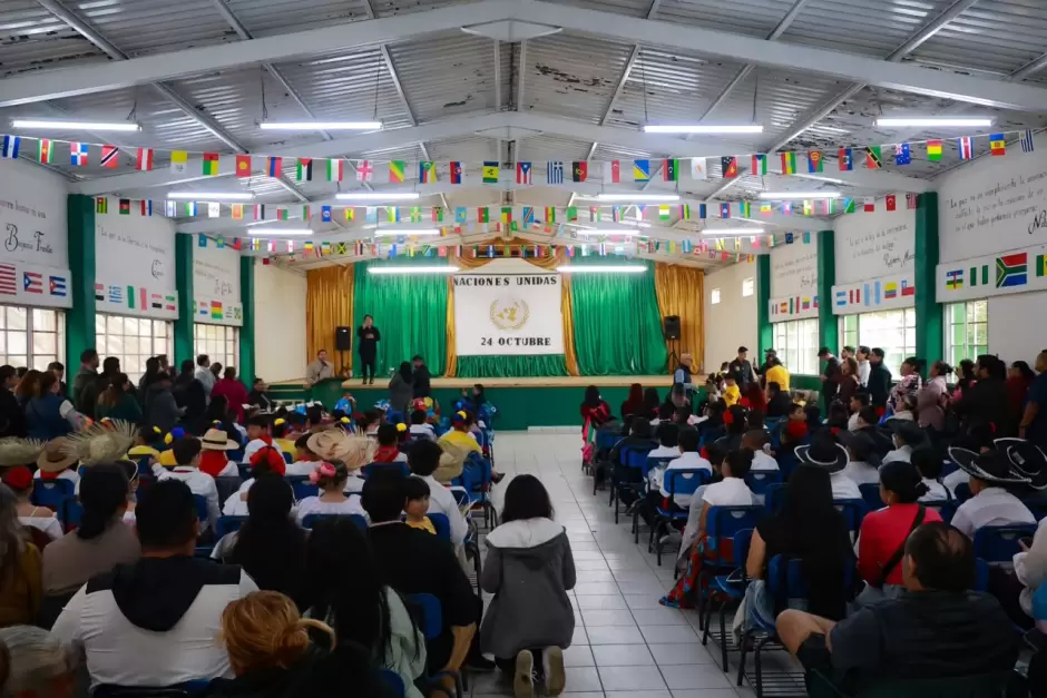 Encabeza Ismael Burgueño conmemoración del Día de las Naciones Unidas en escuela primaria