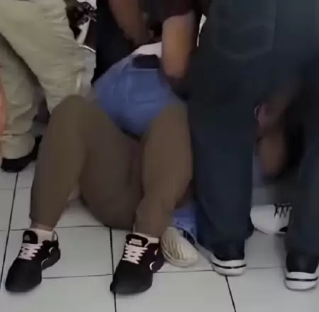 Pelea entre enfermeras