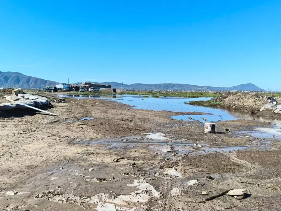 Alertan a familias de El Salitral para evacuar preventivamente ante aumento del nivel del mar
