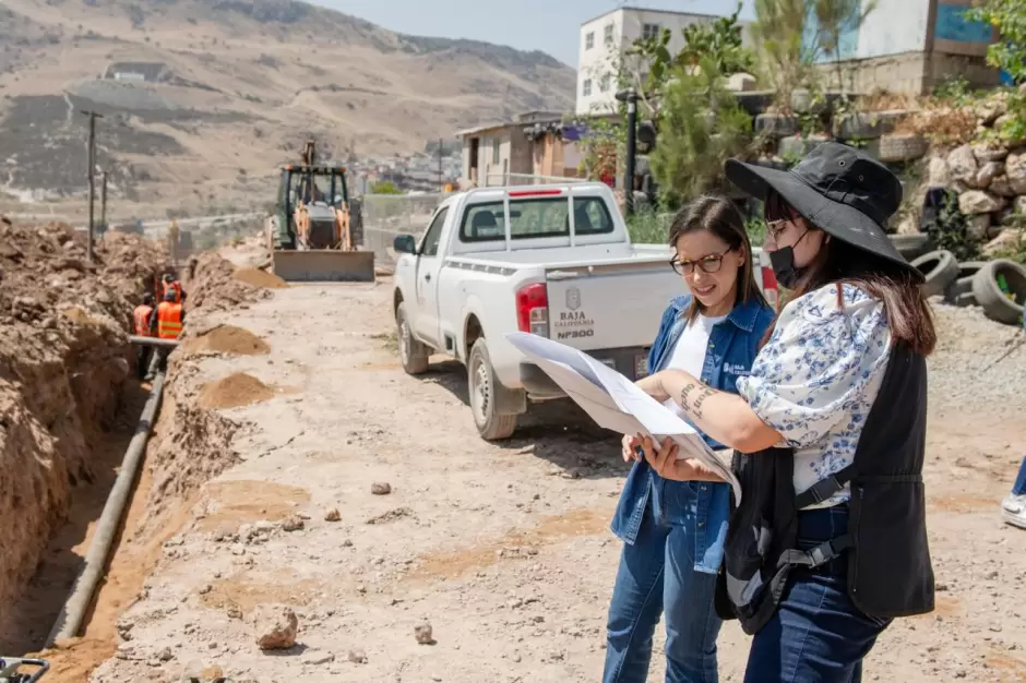 CESPT y vecinos impulsan obras para llevar agua potable y drenaje a ocho colonias
