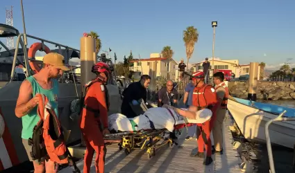 Evac�an a mujer de 34 a�os de un crucero por posible apendicitis en Ensenada