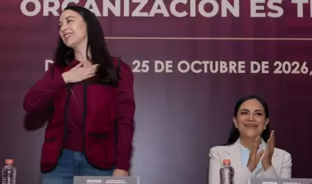Julieta Ram�rez y Ariadna Montiel