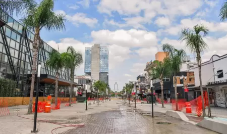 Apertura del andador peatonal de avenida Revoluci�n