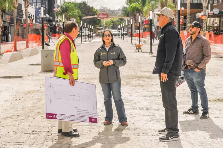 Apertura del andador peatonal de avenida Revolución
