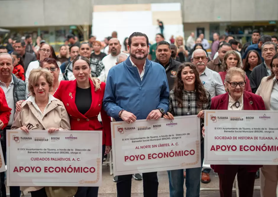 Entrega de apoyos económicos