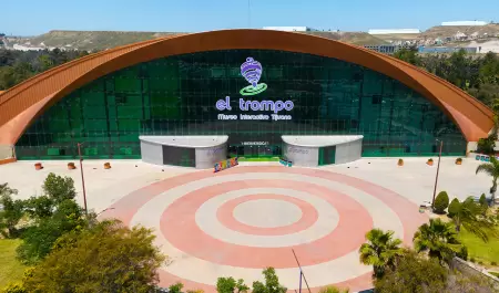 Torneo de rob�tica y Festival de los Muertos